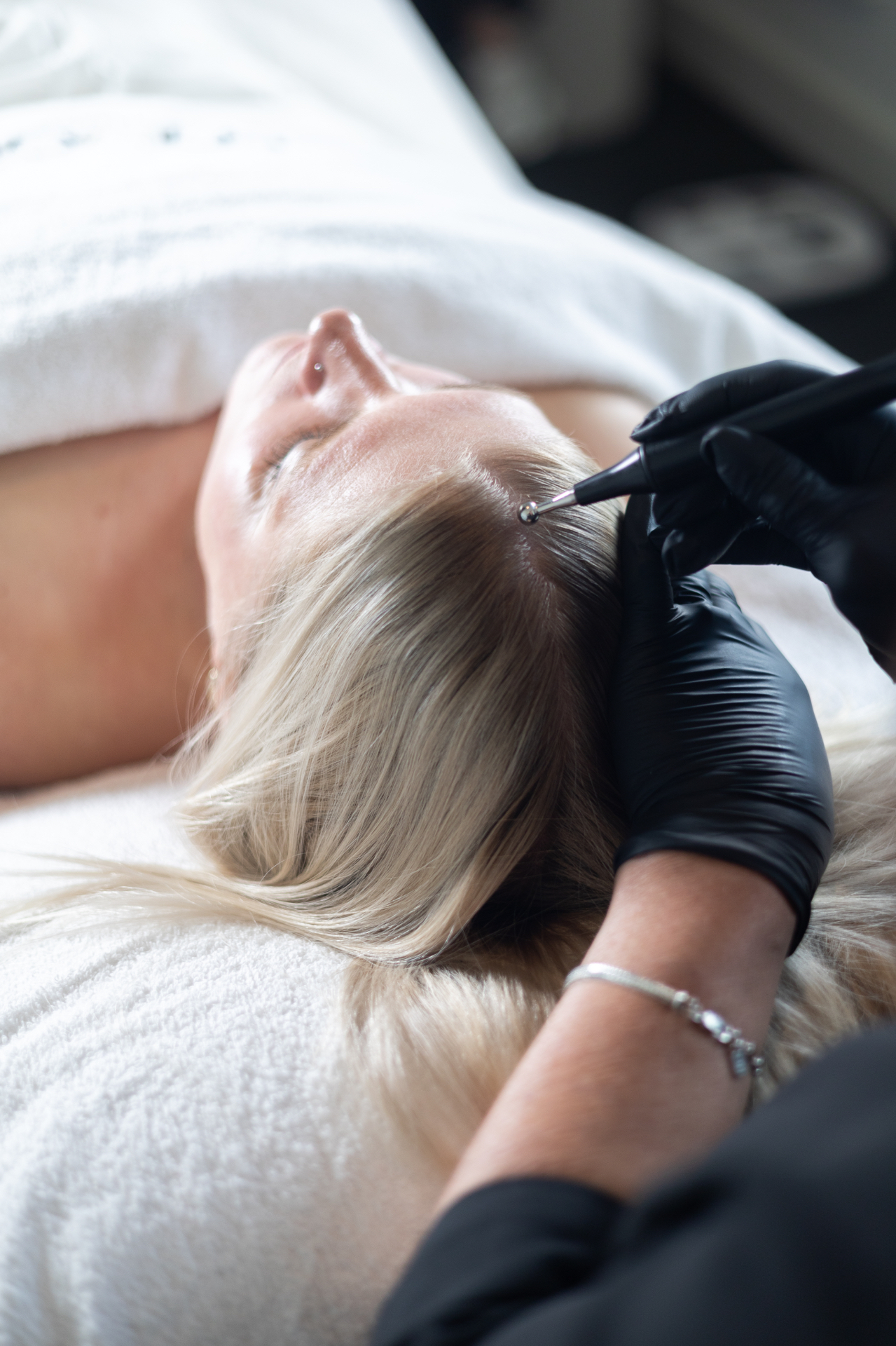 Hair Revival haaruitval behandeling Mooi Instituut Zevenbergen